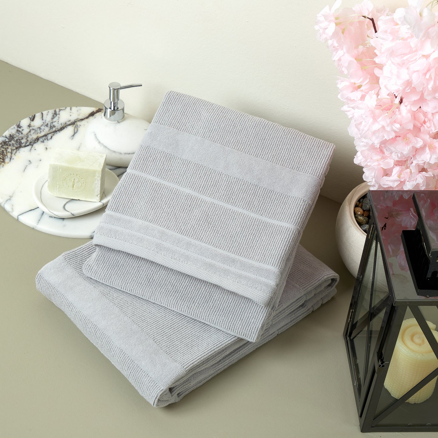 Ivy Banyo Havlusu / Gri